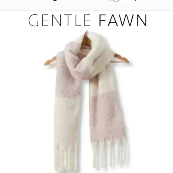 Gentle Fawn Scarf NWOT - Picture 1 of 4